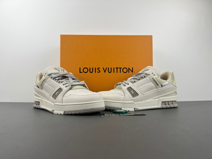 LV TRAINER SNEAKER LVT-000630