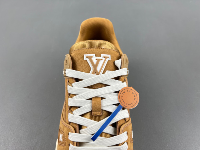 LV TRAINER SNEAKER LVT-000629