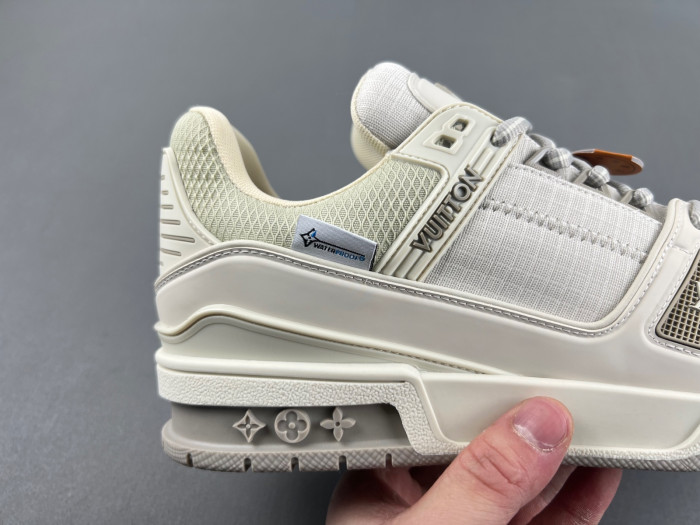 LV TRAINER SNEAKER LVT-000630