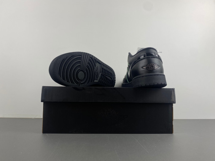 AIR JORDAN 1 Retro Low HM3690-001