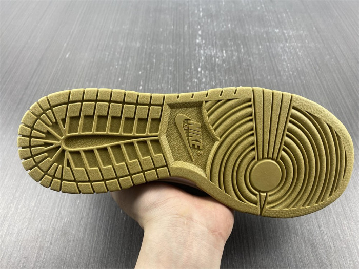 Nike Dunk Low Essential Paisley Pack Barley (W) DH4401-104