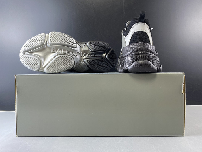 TRIPLES TRAINER SNEAKERS 2000018