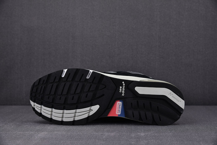 NEW BALANCE SNEAKER NB022