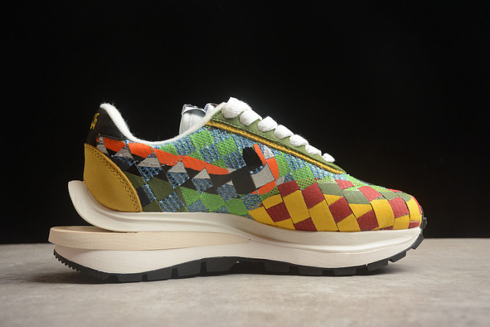 SACAI X NIKE LDVAPORWAFFLE MIX LOW “GREEN GUSTO” DR5209-300