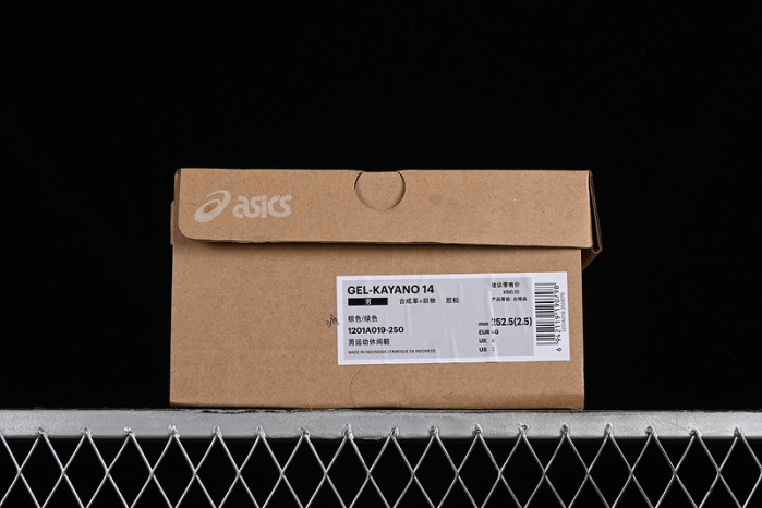 As*ic*s gel-kayano 14 1201a019-250