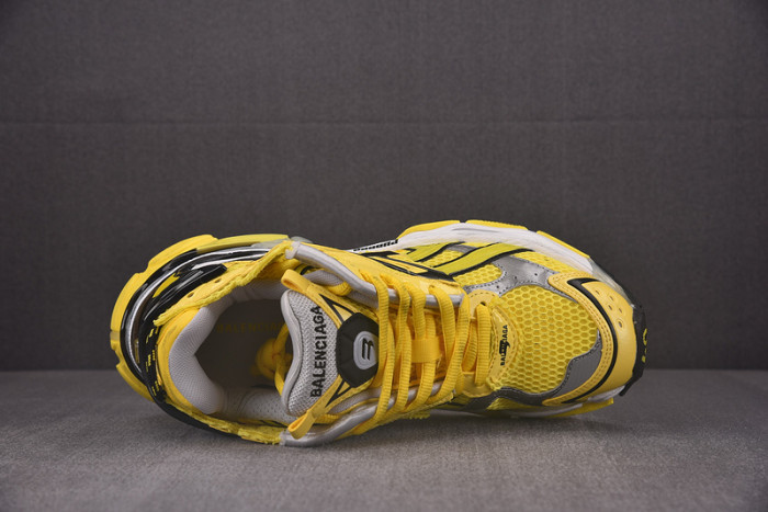 RUNNER SNEAKER RS021