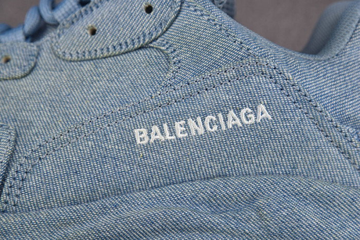 TRIPLES TRAINER SNEAKERS 2000116