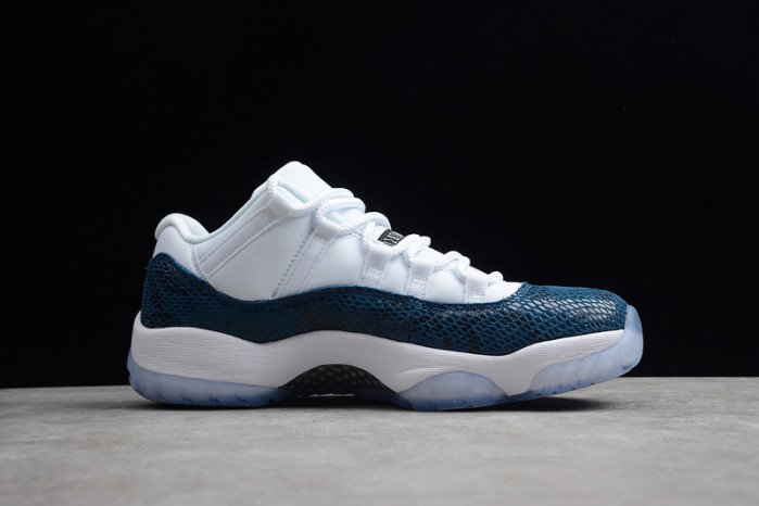 Air Jordan 11 Low 