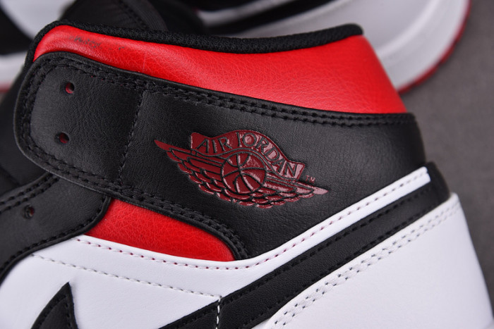 Jordan 1 Mid Gym Red Black Toe DQ8426-106