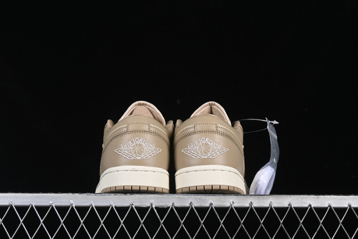 Wmns AIR Jordan 1 Low 