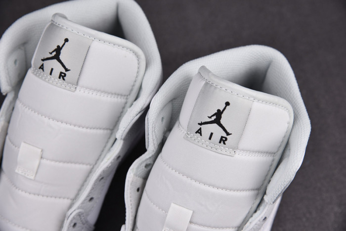 Air Jordans 1 MID SE GS “Grey Camo ” DC9035-100