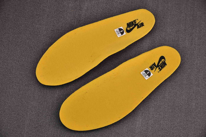 Air Jordan 1 High OG “Yellow Toe” 555088-711