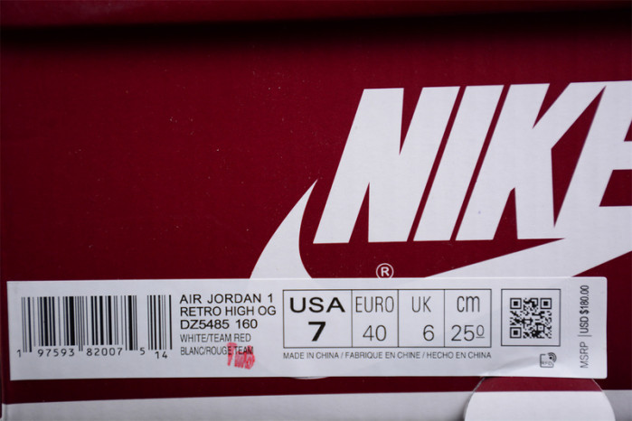 Air Jordan 1 High OG “Team Red” DZ5485-160
