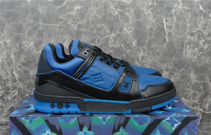 LV SNEAKER LV-000288