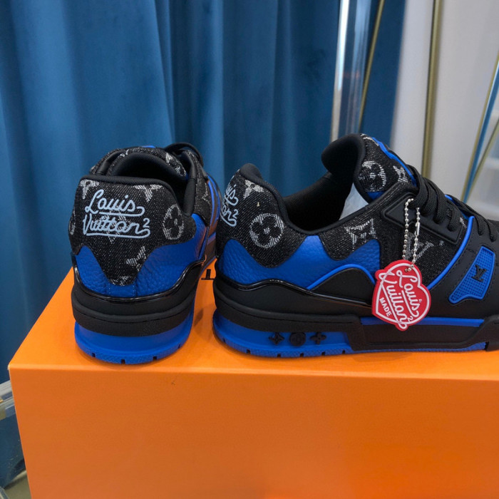 LV SNEAKER LV-000325