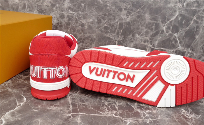 LV SNEAKER LV-000199