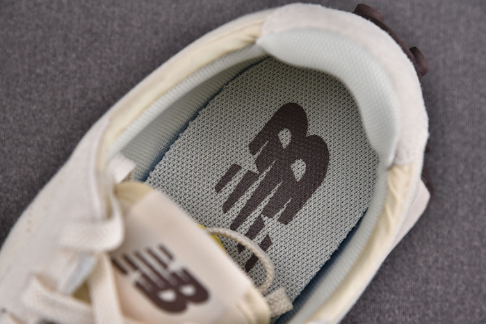 NEW BALANCE SNEAKER NB047