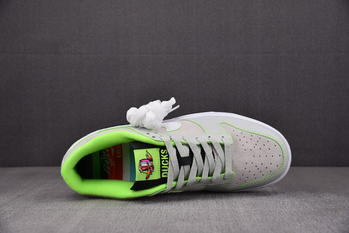 Nike Dunk Low University of Oregon PE (2023) FQ7260-001