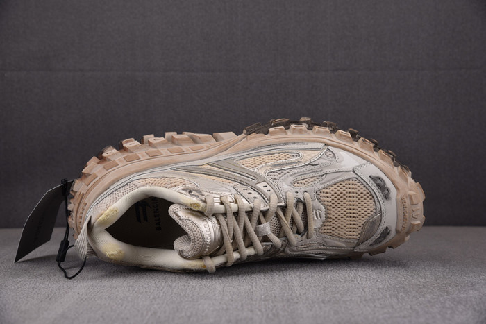 DEFENDER SNEAKER DS007