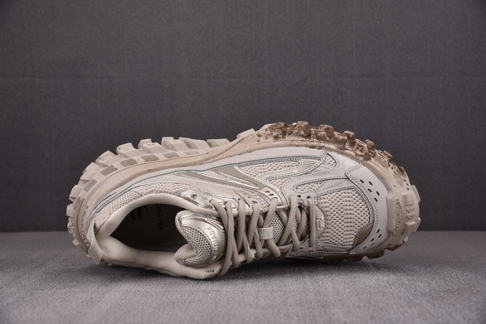 DEFENDER SNEAKER DS018