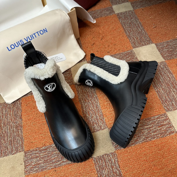 LV BOOTS L000032
