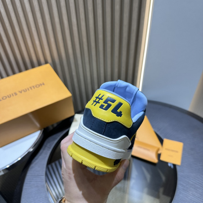 LV TRAINER SNEAKER LV-000580