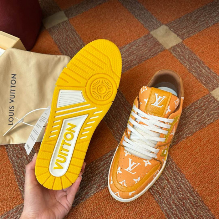 LV TRAINER SNEAKER LVT-000615