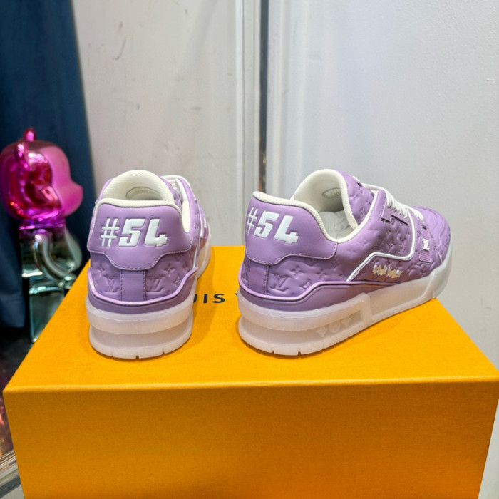 LV SNEAKER LV-000519