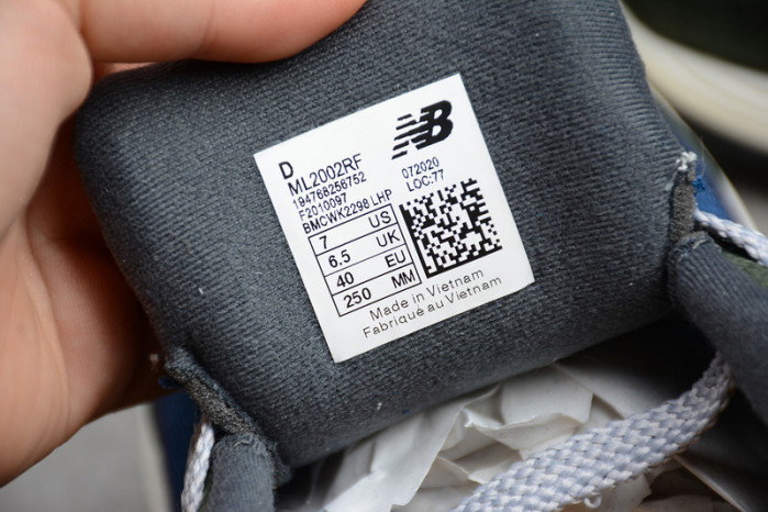 NEW BALANCE SNEAKER 005