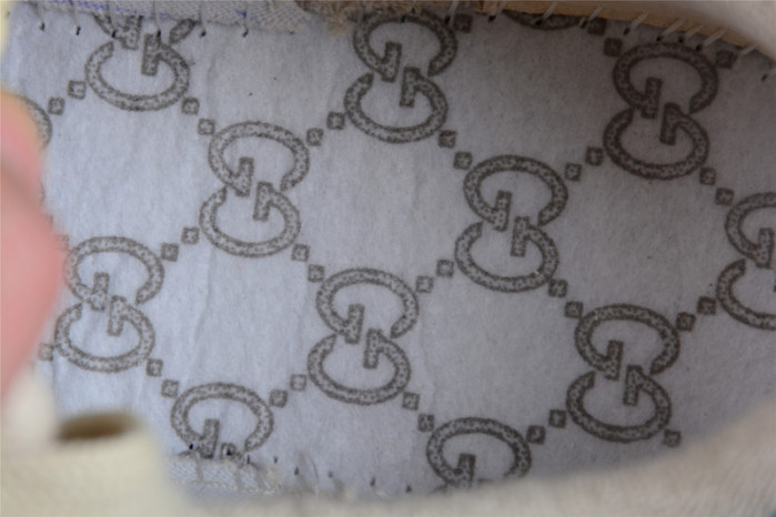 G*u*i* trainer sneaker 89