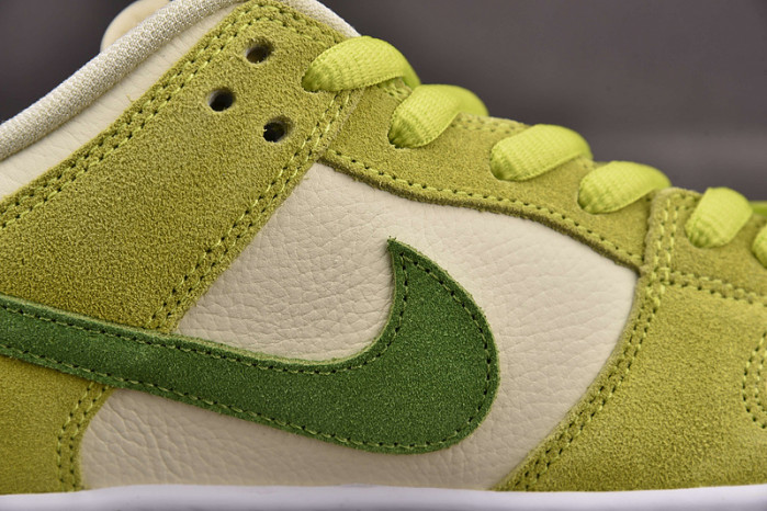 Nike SB Dunk Low Green Apple DM0807-300