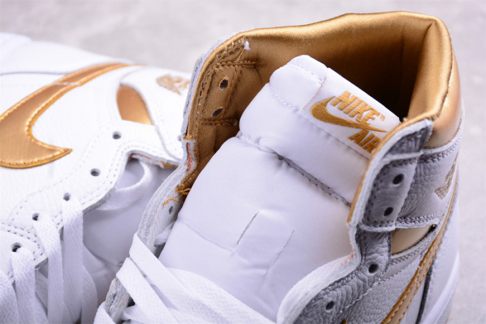 Jordan 1 Retro High OG Metallic Gold (Women