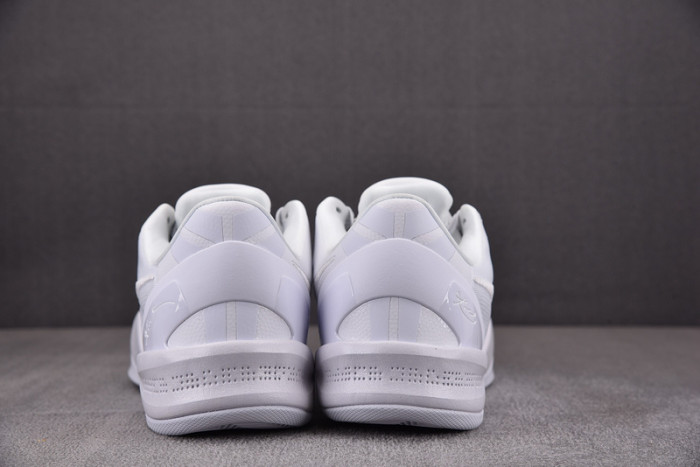 NIKE KOBE 8 PROTRO TRIPLE WHITE FJ9364-100