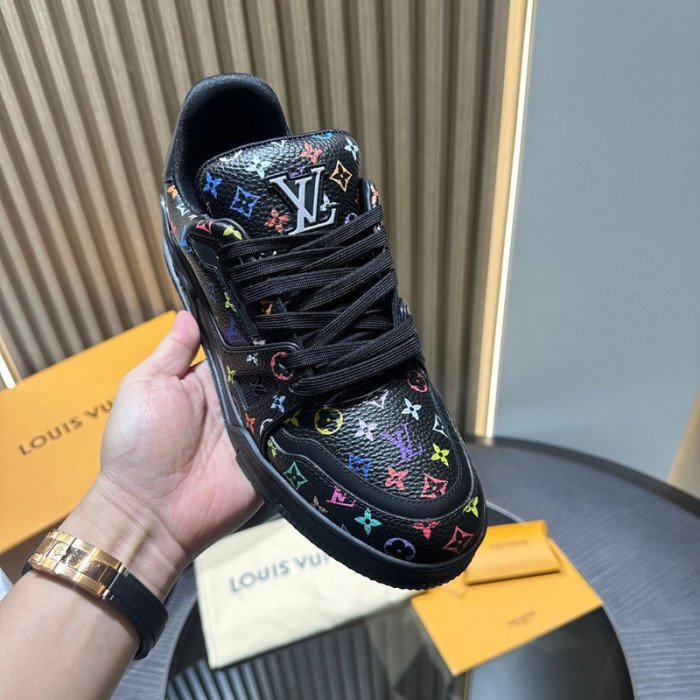 LV TRAINER SNEAKER LVT-000611