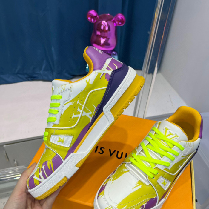 LV SNEAKER LV-000341