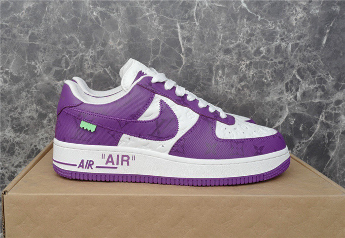 LV SNEAKER LV-000245