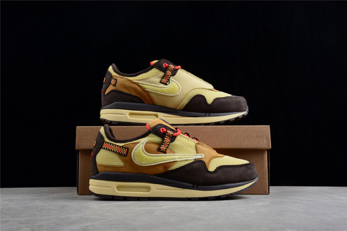 TRAVIS SCOTT X NIKE AIR MAX 1 DO9392-200