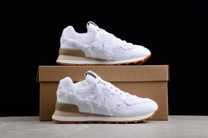 NEW BALANCE SNEAKER 010