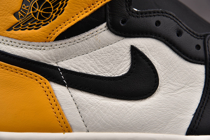 Air Jordan 1 High OG “Yellow Toe” 555088-711