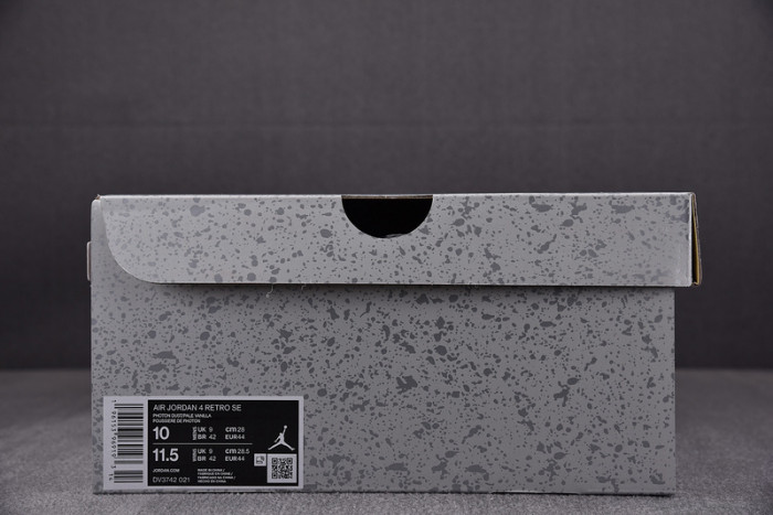 Jordan 4 Retro SE Craft Photon Dust DV3742-021