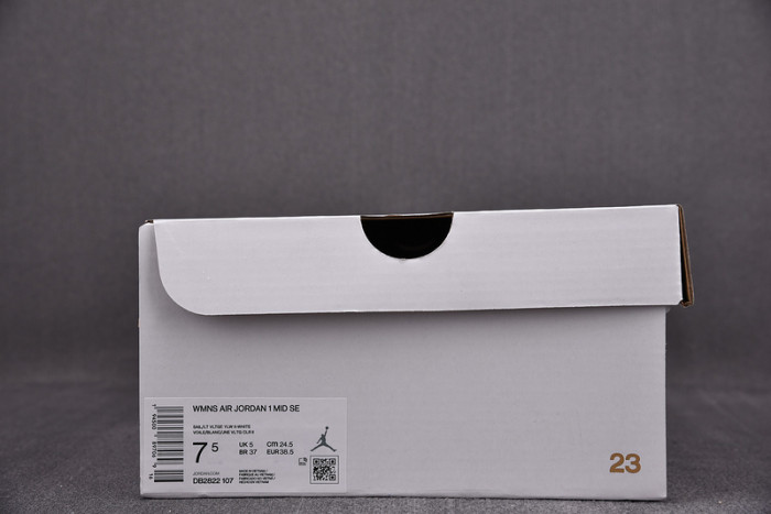 WMNS AIR JORDAN 1 MID SE 