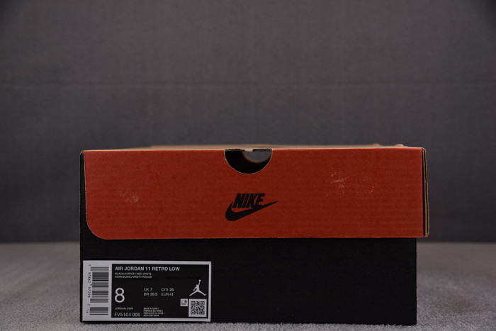 Air Jordan 11 Retro Low 