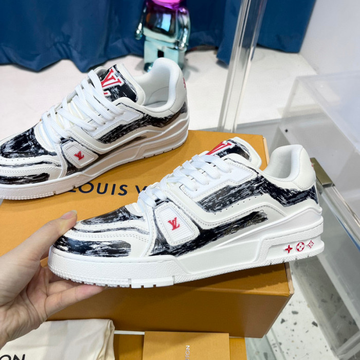 LV SNEAKER LV-000409