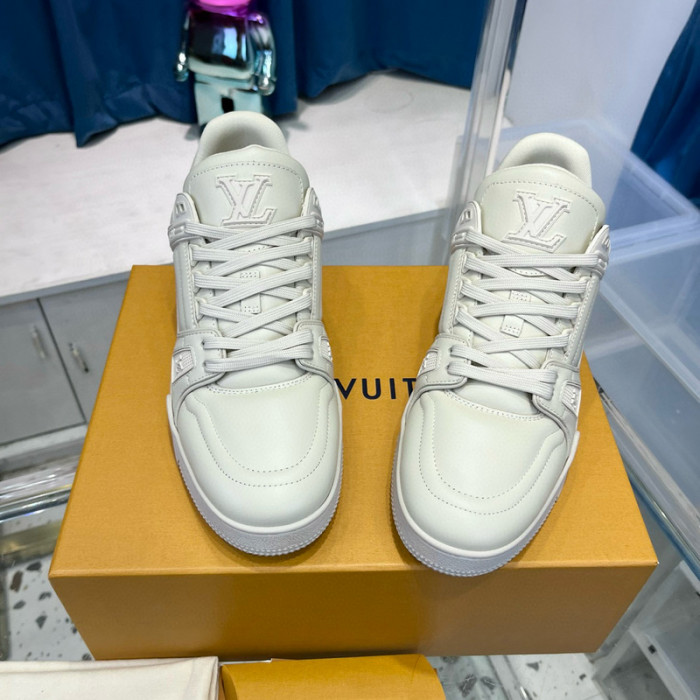 LV SNEAKER LV-000491