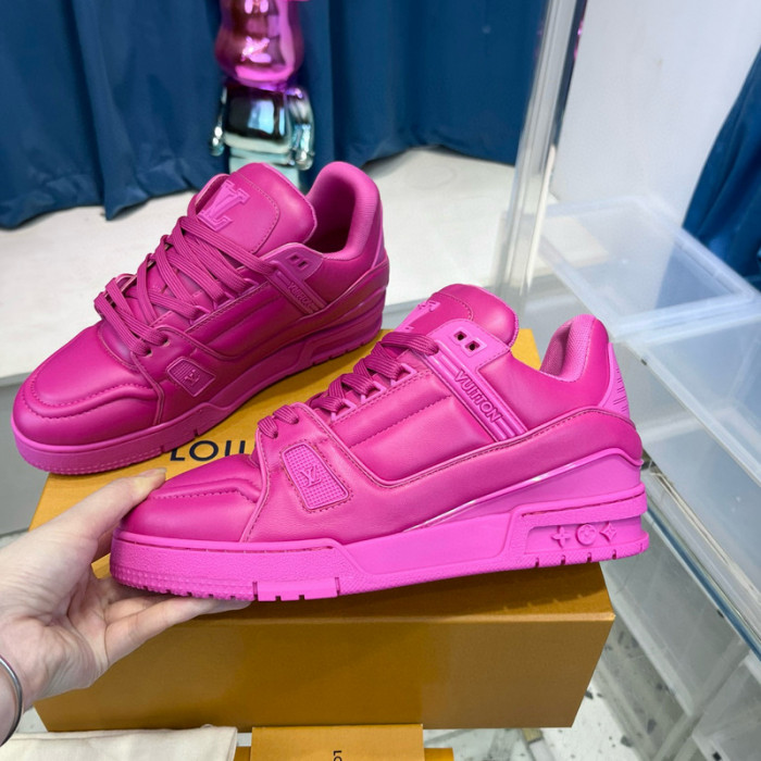 LV SNEAKER LV-000492