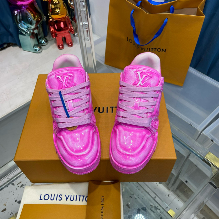 LV SNEAKER LV-000510