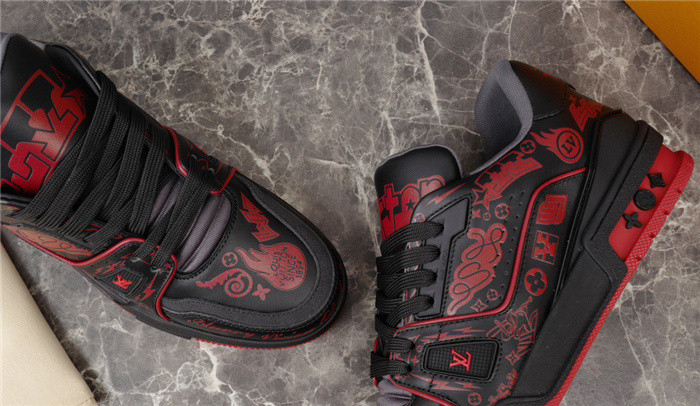 LV SNEAKER LV-000151