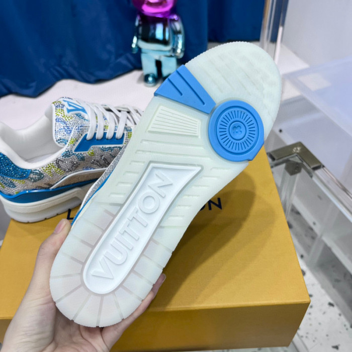 LV SNEAKER LV-000397