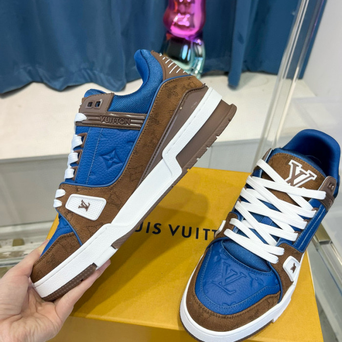 LV SNEAKER LV-000412