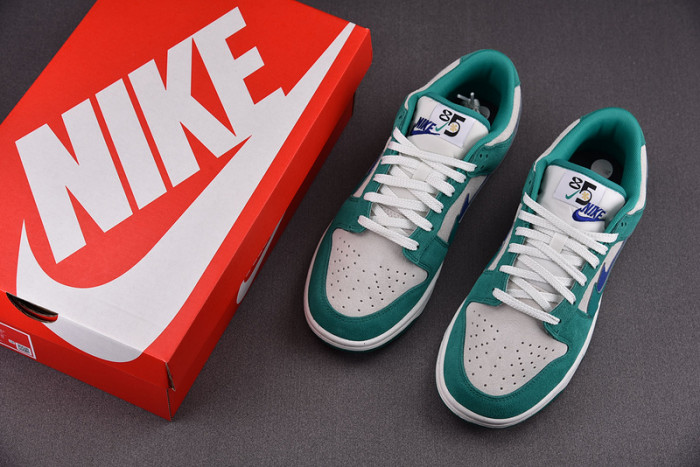 Nike Dunk Low SE 85 Neptune Green (W) DO9457-101